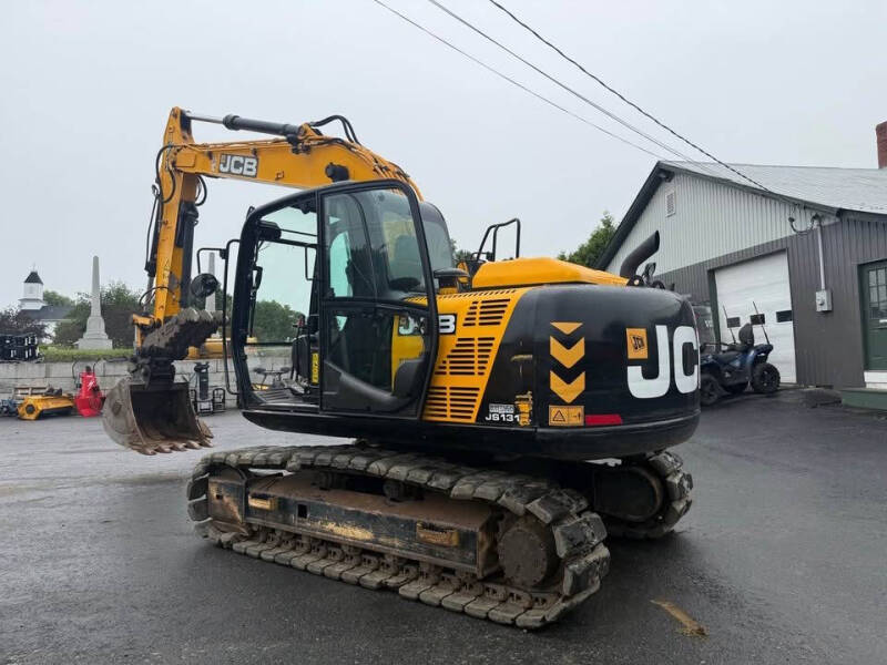 2018 JCB JS-131 Excavator