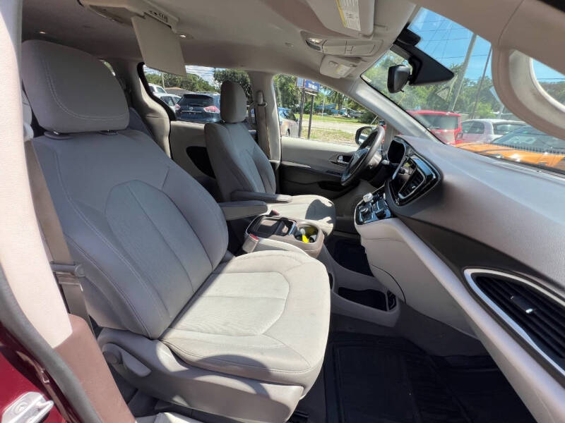 2017 Chrysler Pacifica Touring Plus