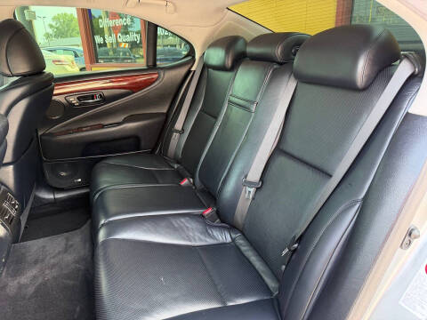 2007 Lexus LS 460