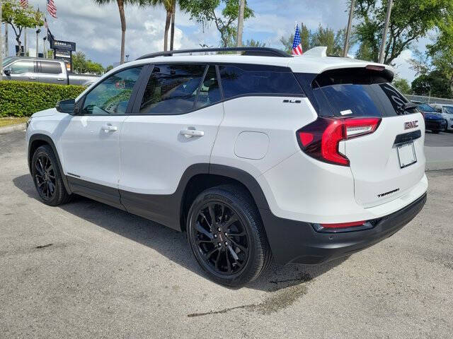 2023 GMC Terrain SLE