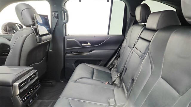 2023 Lexus LX 600 Luxury