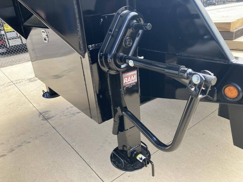 2024 Top Hat Trailers 35+5x102 GN 259 2 - 12000# Dex