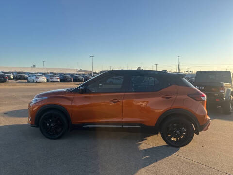 2023 Nissan Kicks SR