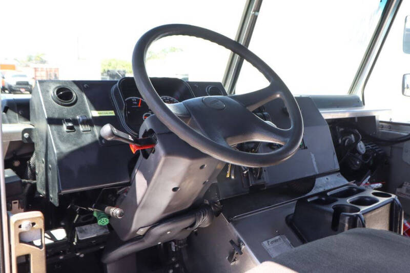 2020 Freightliner MT45 Chassis