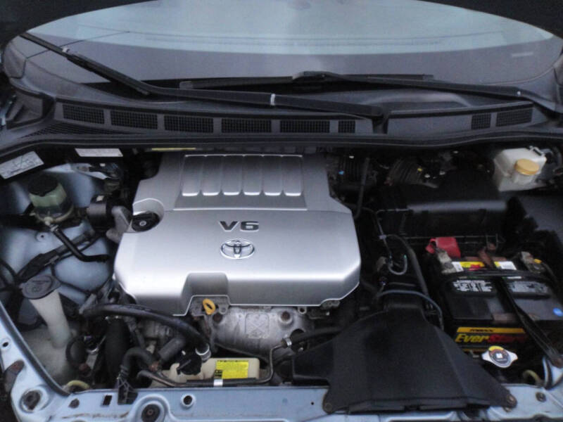 2010 Toyota Sienna LE 7-Passenger