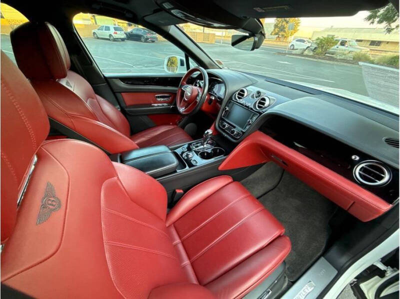 2019 Bentley Bentayga V8