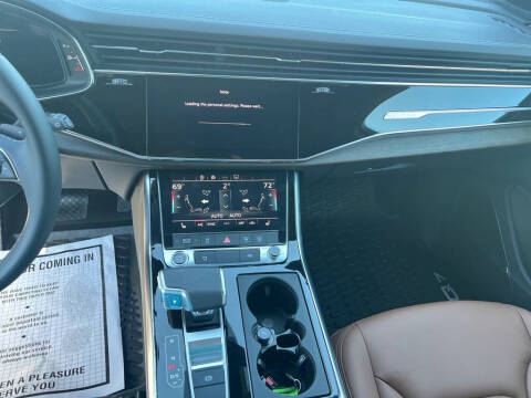 2025 Audi Q7 quattro Premium 45 TFSI