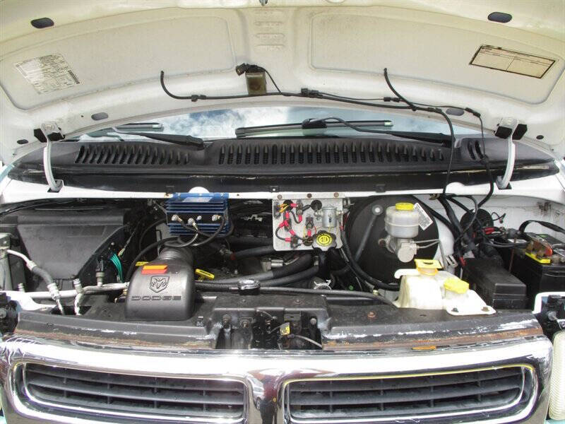 2000 Dodge Ram Van 3500