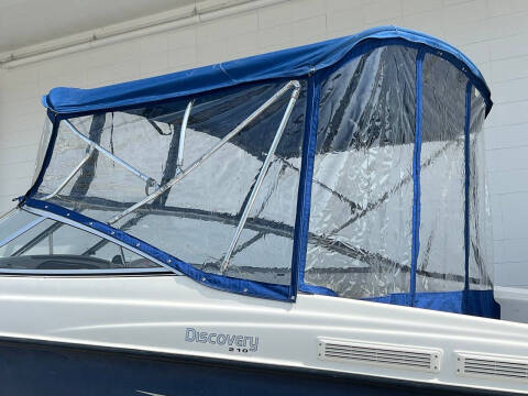 2008 Bayliner 210 Discovery