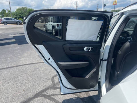 2026 Volvo XC40 B5 Plus