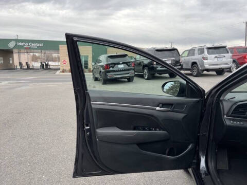 2020 Hyundai Elantra