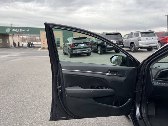 2020 Hyundai Elantra