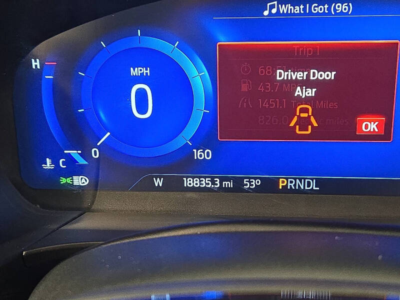 2022 Ford Escape Hybrid Titanium