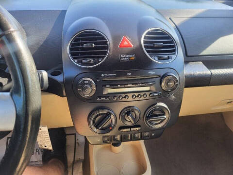 2008 Volkswagen New Beetle Convertible SE