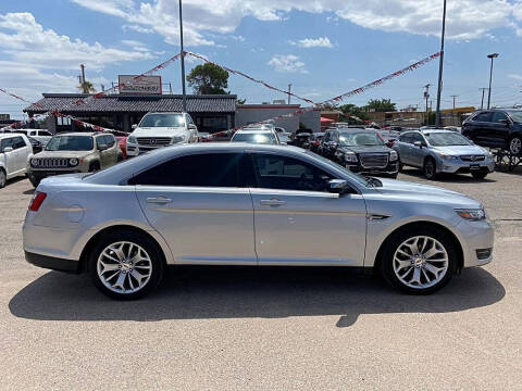 2017 Ford Taurus Limited