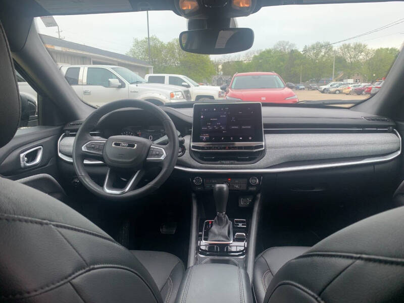 2023 Jeep Compass Latitude Lux