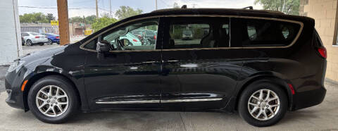2020 Chrysler Pacifica Touring L