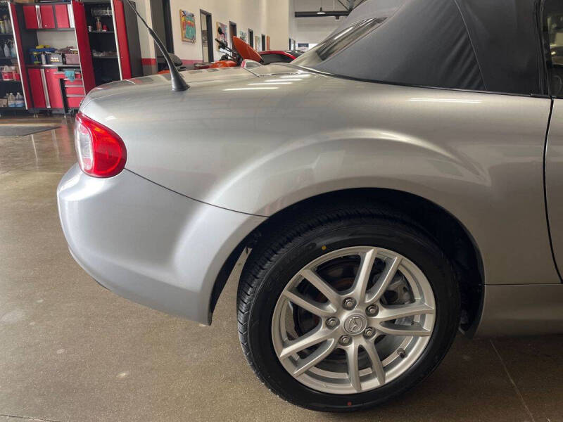 2011 Mazda MX-5 Miata Sport