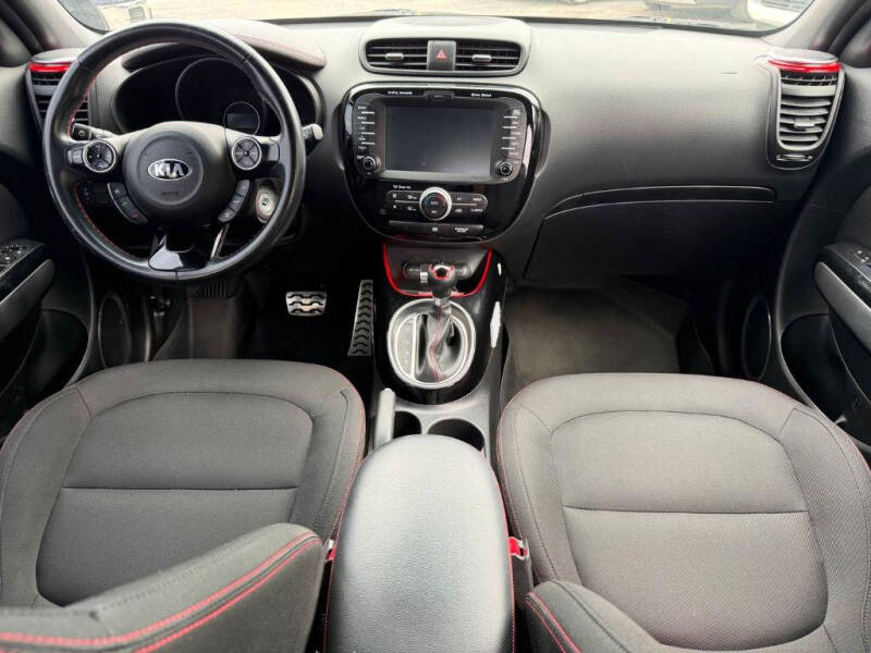 2015 Kia Soul +