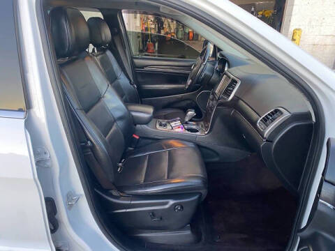 2017 Jeep Grand Cherokee Summit