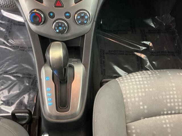 2015 Chevrolet Sonic LS Auto