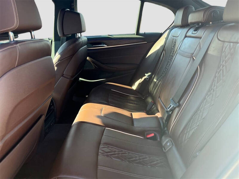 2021 BMW 5 Series M550i xDrive