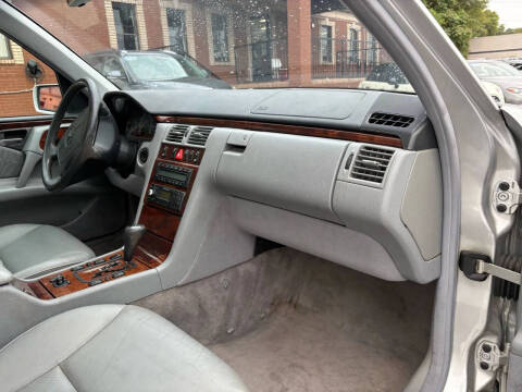 1999 Mercedes-Benz E-Class E 320