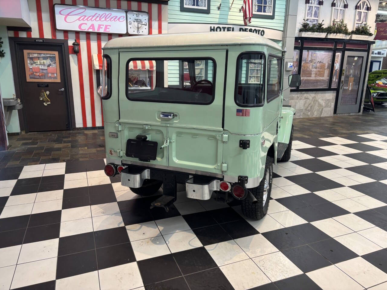 1970 Toyota Land Cruiser 5