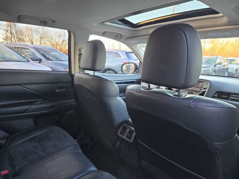 2019 Mitsubishi Outlander SE