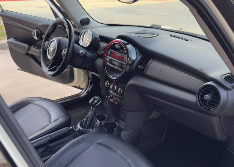 2016 MINI Hardtop 4 Door Cooper