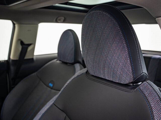 2025 MINI Hardtop 2 Door Cooper Signature Trim