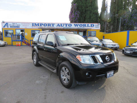 2009 Nissan Pathfinder for sale at Import Auto World in Hayward CA