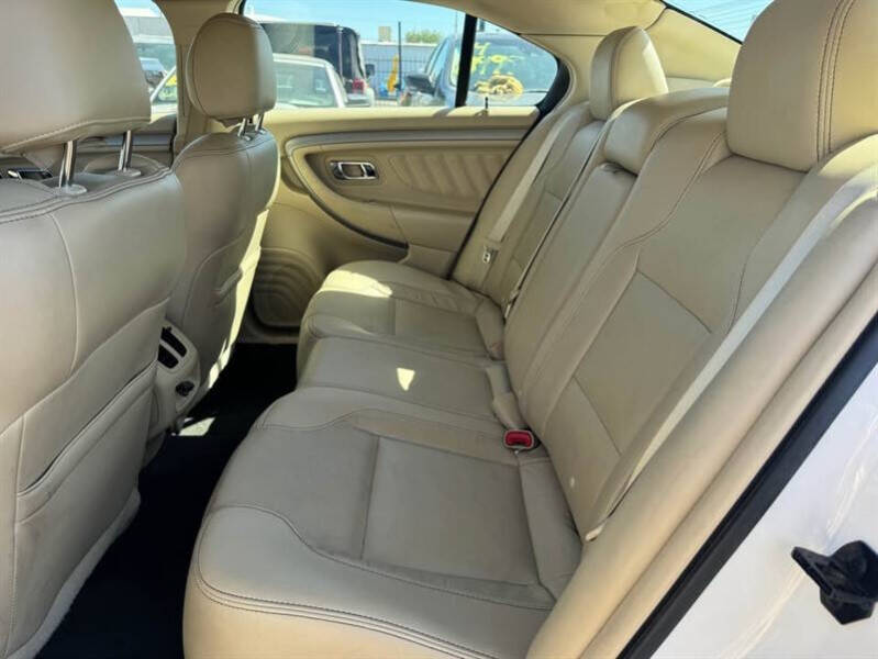 2015 Ford Taurus SEL