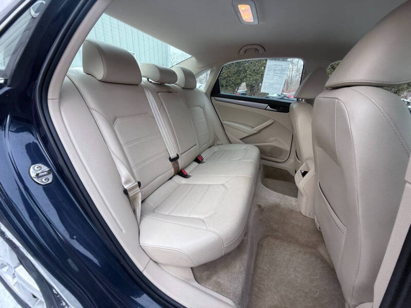 2015 Volkswagen Passat 1.8T Limited Edition