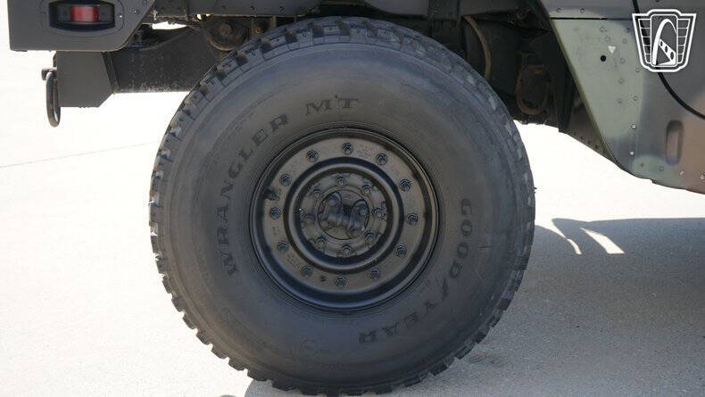 1991 AM General Hummer