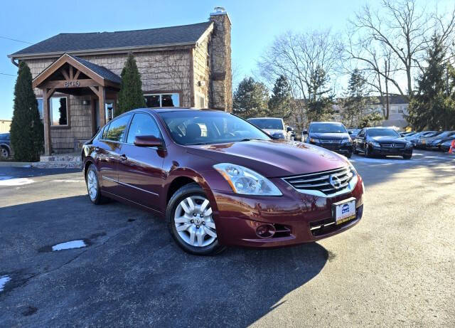 2010 Nissan Altima for sale at Little House of Cars in Crystal Lake IL