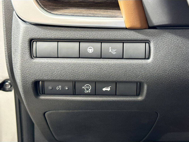 2024 Nissan Rogue Platinum