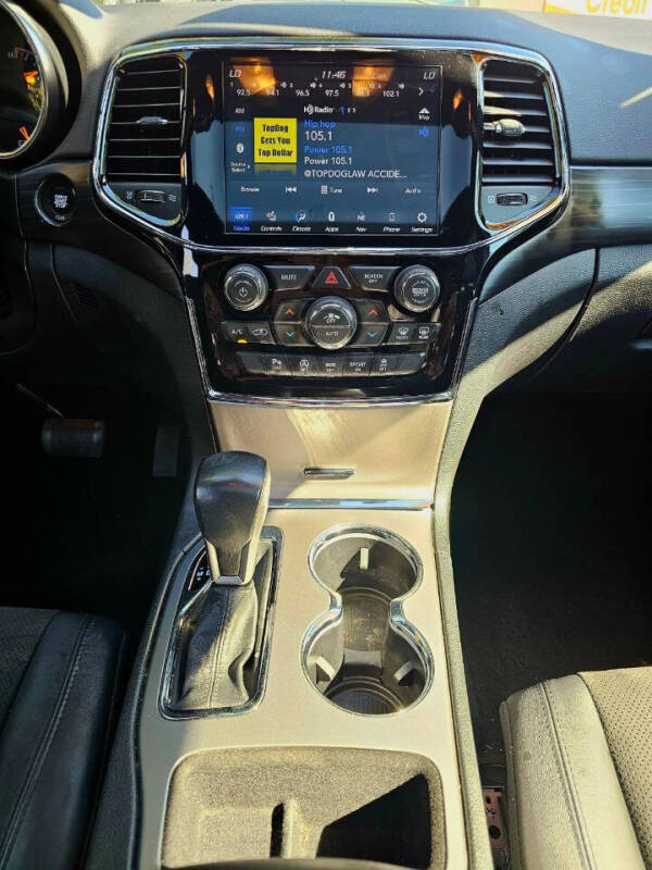 2020 Jeep Grand Cherokee Laredo E