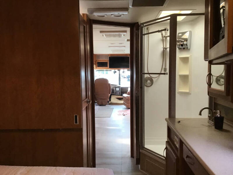 2004 Fleetwood RV Pace Arrow 36B / 36ft