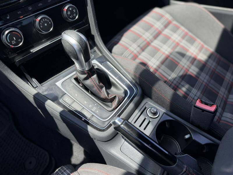2017 Volkswagen Golf GTI S