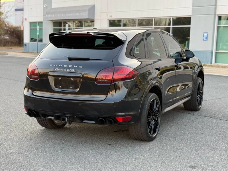 2013 Porsche Cayenne GTS