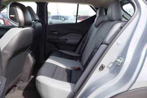 2023 Nissan Kicks SR