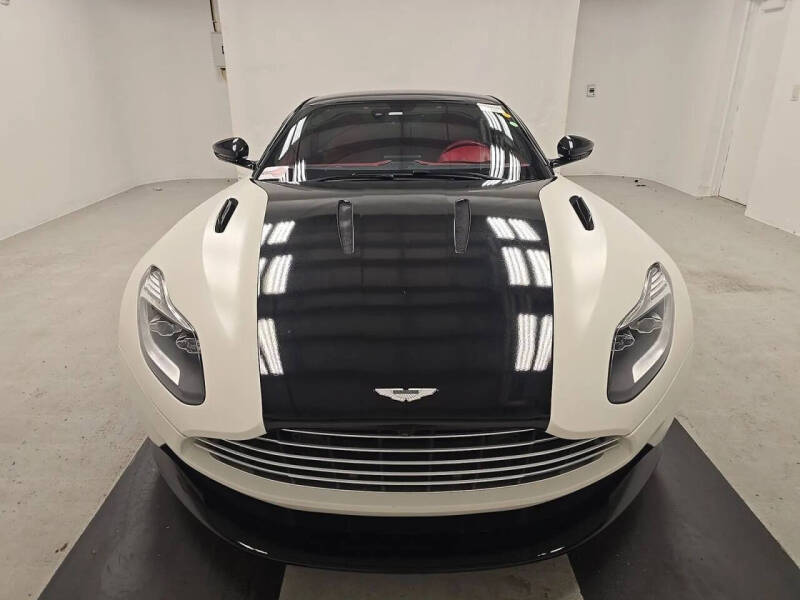 2017 Aston Martin DB11