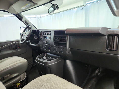 2021 Chevrolet Express 2500