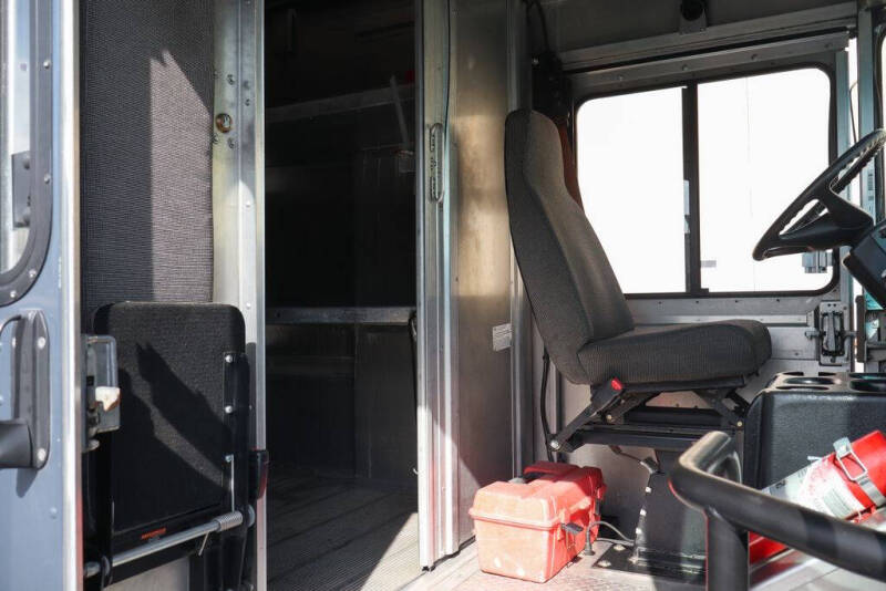 2020 Freightliner MT45 Chassis