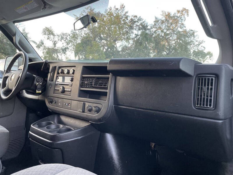 2017 Chevrolet Express LT 3500