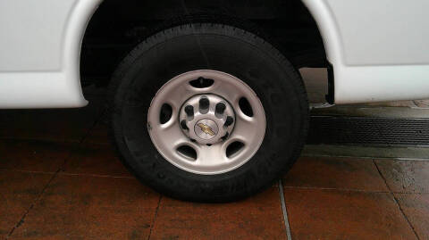 2022 Chevrolet Express 2500