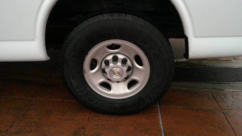 2022 Chevrolet Express 2500