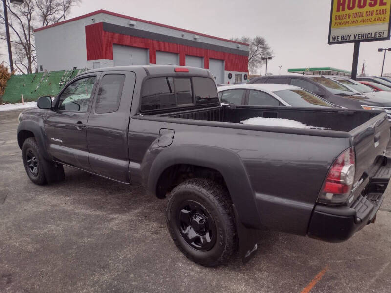 2010 Toyota Tacoma Base photo 5