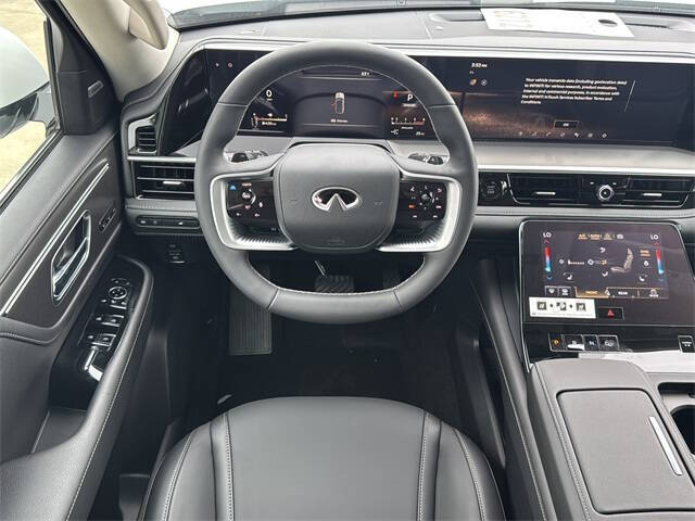 2026 Infiniti QX80 Pure